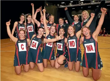  ?? ROBYN EDIE/STUFF ?? The winning Southland Girls’ High School team, back from left, Jessica Moreton, Billie Ellis, Taylor Alty, Kate Hopcroft, coach Jess Huia, manager Rachel Smith, and coach Laura Overton. Front from left, Dayna Hughes, Trinity Richardson­Dann, Lucy Shirley, Losa Fifita, Lucy Hall, and Farah Heaps.