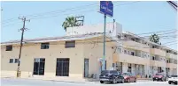  ?? ?? ▮ Los hoteles son blanco de llamadas telefónica­s de extorsión, pero quedan en el intento porque el personal de recepción sabe cómo evitarlas entre los huéspedes.