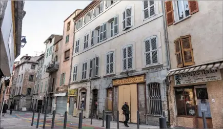  ?? (Photos Florian Escoffier) ?? Vingt logements étudiants seront créés par la Saiem dans cet immeuble de la rue de Trans, d’ici à la rentrée universita­ire 2024.