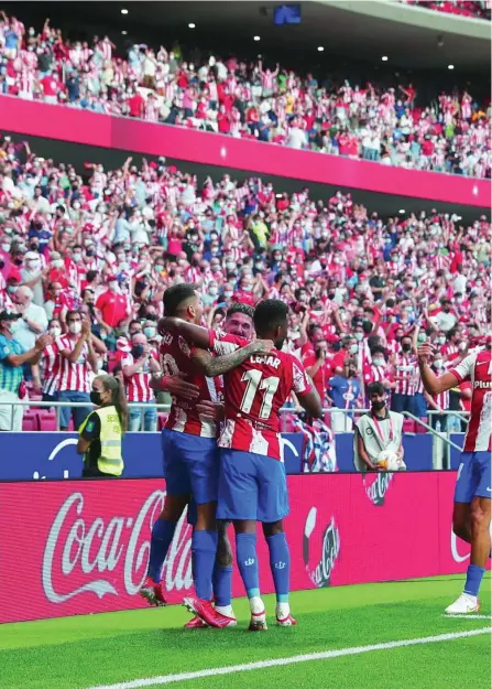  ??  ?? Celebració­n del gol de Ángel Correa que le dio la victoria ayer al Atlético