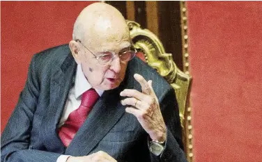  ??  ?? Ancora lui A lato, l’ex presidente della Repubblica, Giorgio Napolitano