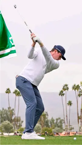  ?? ORLANDO RAMIREZ/AGENCE FRANCE-PRESSE ?? NICK Dunlap fires his way to a three-shot lead in the PGA Tour American Express tournament.