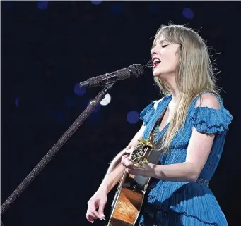  ?? ?? ‘ROMEO, LLÉVAME a algún lugar donde podamos estar solos’, cantó Swift el sábado en la capital japonesa