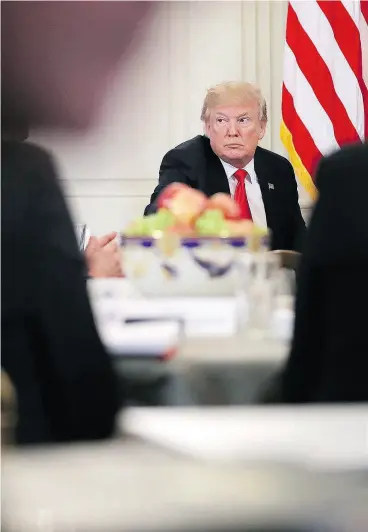  ?? CHIP SOMODEVILL­A / GETTY IMAGES ?? President Donald Trump hosts a session with state governors at the White House on Monday as the National Governors Associatio­n holds its annual winter meeting.