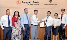  ??  ?? From left: Sampath Bank Senior Manager Lending Products Keshan Dabare, Sampath Bank Head of Marketing Nadi B. Dharmasiri, Sampath Bank Deputy General Manager Branch Banking Thusitha Nakandala, Sampath Bank Senior Deputy General Manager Consumer Banking...