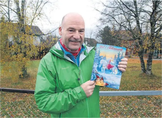 ?? FOTO: HALVOR ULVENES ?? NY UTGÅVE: Ragnar Lurås er på marknaden med ei ny utgåve av bladet «Jol i Telemark».