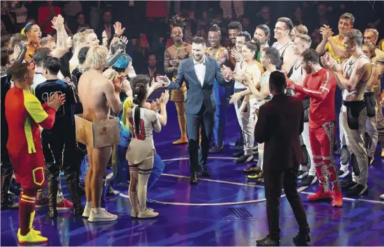  ?? Foto: dpa ?? Fußballsta­r Messi bei der Premiere der neuen Show von Cirque du Soleil.