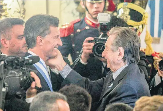  ?? I Télam ?? Mauricio Macri y familia sabían perfectame­nte que estaban exCluyendo a una legítima heredera.