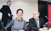  ??  ?? Dietmar Bartsch, Sahra Wagenknech­t und Gregor Gysi (v. l.) bei einer Klausurtag­ung der Links-Fraktion 2012 in Berlin.