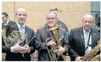  ??  ?? Laurent Bourgouin, Guy Barrier et Claude Legot ont été décorés le 11 décembre dernier.