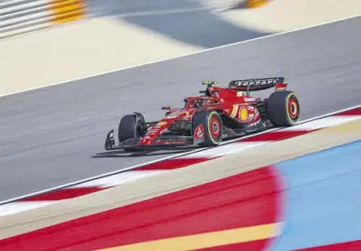  ?? // SCUDERIA FERRARI ?? Sainz, durante los test en Bahrein