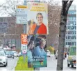  ?? FOTO: IMAGO IMAGES ?? Manche Wahlplakat­e regen zum Nachdenken an – und bleiben trotzdem rätselhaft.