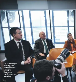  ??  ?? Luciana Berger leading the Independen­t Group’s first press conference on Monday