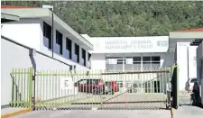  ??  ?? Los menores eran atendidos en el hospital de Guadalupe y Calvo por un equipo profesiona­l de pediatras, reportó la Secretaría de Salud estatal.