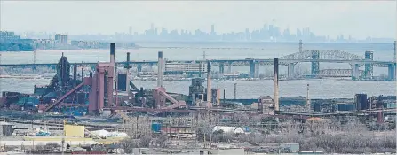 ?? JOHN RENNISON THE HAMILTON SPECTATOR ?? The Stelco plant on Hamilton’s waterfront. The company posted a strong first quarter on its path to rebuild the once troubled firm.