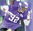  ??  ?? Vikings. El tackle defensivo Tom Johnson está cerca de regresar al equipo, luego de ser cortado a principio de semana por Seahawks.