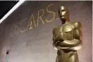  ?? Bild: DANNY MOLOSHOK/ARKIV ?? FLER STATYETTER. Oscarsgala­n får en ny kategori.