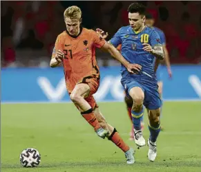  ?? FOTO: GETTY ?? Frenkie de Jong llevó la manija de Países Bajos en el duelo ante Ucrania