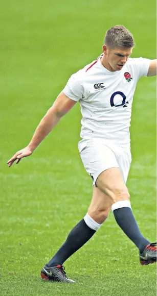  ??  ?? Practice makes perfect: Owen Farrell works on his kicking during training