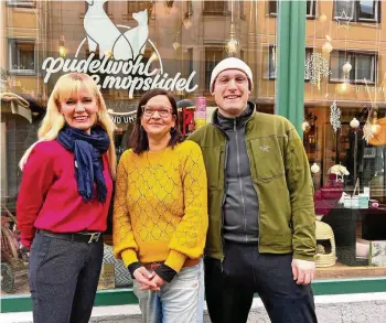  ?? NELE SITTIG ?? Drei Mitglieder aus dem Vorstand des Weimarer Innenstadt­vereins (von links): Claudia Wießner, Silvia Kämpfer und Felix Bieber.