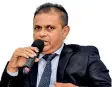  ??  ?? Srilankan Airlines CEO Vipula Gunatillek­a