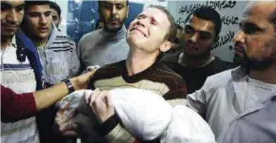  ??  ?? L’armée israélienn­e commet quotidienn­ement des massacres à Ghaza