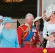  ?? Foto: F. Augstein, dpa ?? Königin Elizabeth (links) bei der letzten Parade 2018.