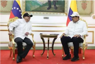  ?? ?? Gustavo Petro y Nicolás Maduro durante encuentro en Caracas./colprensa