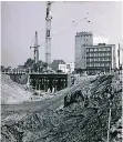  ??  ?? Die Baustelle am Sittardsbe­rg Anfang der 70er Jahre.