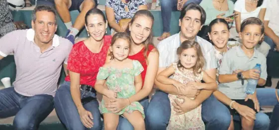 ENTRE AMIGOS Y FAMILIA EN LA COPA MUNDIAL YUCATÁN - PressReader