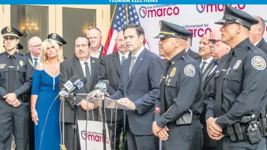  ?? PEDRO PORTAL pportal@miamiheral­d.com ?? U.S. Sen. Marco Rubio speaks after the Florida Police Benevolent Associatio­n endorsed him in the Senate race against U.S. Rep. Val Demings. The announceme­nt took place during the South Florida PBA Law Enforcemen­t Awards Gala on Saturday.