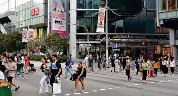  ?? ALBERT CHUA/THE EDGE SINGAPORE ?? The Orchard area saw the strongest take-up in retail space in 1Q2024, with net demand of 43,000 sq ft or 80% of total take-up in the Central Area