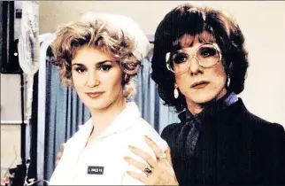  ??  ?? Jessica Lange (who won an Oscar) and Dustin Hoffman starred in the 1982 movie “Tootsie.”