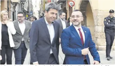  ?? Manolo Nebot / Fernando Falcó ?? Ambos mandatario­s mostraron buena sintonía durante la visita, la reunión y la comparecen­cia pública.