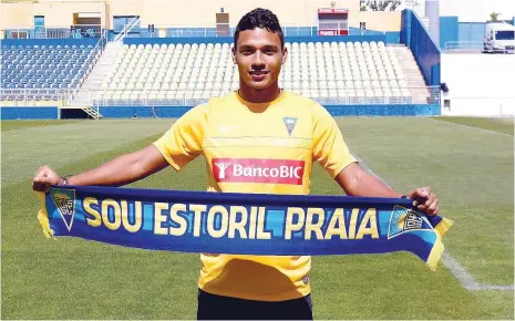  ??  ?? O extremo Jorman Aguilar, 22 anos, fica ligado aos canarinhos até 2020