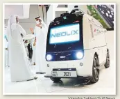  ?? Virendra Saklani/Gulf News ?? ■ The vehicle developed by Chinese company Neolix can be used for delivery of food, parcel and various merchandis­e.