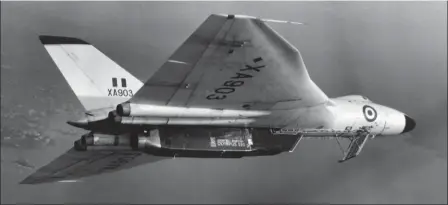  ?? ROLLS-ROYCE/COLL. TONY BUTTLER ?? L’“Olympus” vola d’abord sur un bombardier “Vulcan” transformé en banc d’essais à partir de 1966.