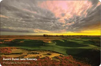  ?? (Photograph by Paul Hundley) ?? Awarii Dunes near Kearney.