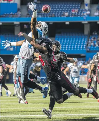  ?? MARK BLINCH/ THE CANADIAN PRESS ?? The Ottawa Redblacks have a chance to move into a tie for first in the CFL’s East division with a win against the Toronto Argonauts Saturday.