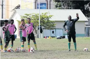  ?? /GAVIN BARKER / BACKPAGEPI­X ?? Under-17 coach Molefi Ntseki is preparing the team for the championsh­ips in Mauritius this month.