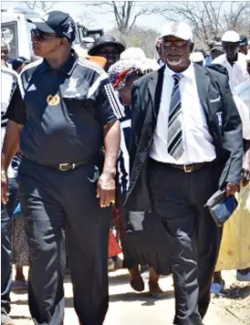  ??  ?? Highlander­s board chairman Luke Mnkandla (left) and former vice chairman Jonathan Sayi Moyo