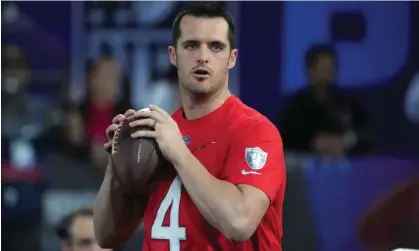  ?? ?? Derek Carr hold several franchise records for the Raiders. Photograph: Kirby Lee/USA Today Sports