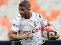  ?? PICTURE: BACKPAGEPI­X ?? UNSTOPPABL­E: Cheetahs wing Rayno Benjamin notched up a hat-trick as the Currie Cup table toppers hammered the Pumas 52-10 in Nelspruit last night.