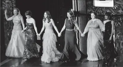  ?? By Robert Deutsch, USA TODAY ?? Meet the
Bridesmaid­s
ladies: Wendi Mclendon-covey, left, Ellie Kemper,
Kristen Wiig, Maya Rudolph, Melissa Mccarthy
and Rose Byrne.