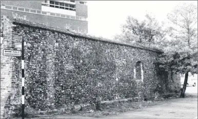  ?? FM3140798 ?? Structural remains of the friary, near Riceman’s, in about 1968