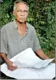  ??  ?? Anderson flats Welfare Society President K. Batuwantud­awe