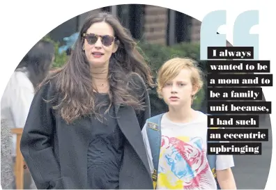  ??  ?? ● Liv Tyler with her son Milo