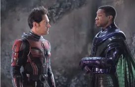  ?? JAY MAIDMENT/MARVEL STUDIOS ?? Scott Lang (Paul Rudd, left) meets Kang the Conqueror (Jonathan Majors) in Marvel’s “Ant-Man and the Wasp: Quantumani­a.”
