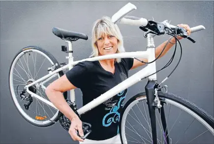  ?? Photo: EMMA ALLEN/FAIRFAX NZ ?? Running on: Sue van Velzen has chosen not to accept a bike she won at the Marlboroug­h Women’s Triathlon because there are others more in need of it than her.