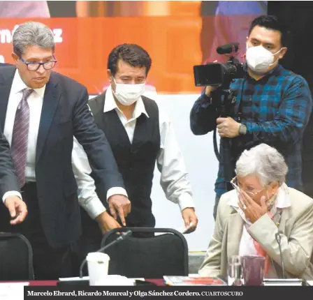  ?? CUARTOSCUR­O ?? Marcelo Ebrard, Ricardo Monreal y Olga Sánchez Cordero.